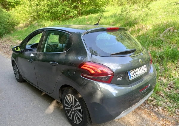 Peugeot 208 cena 26999 przebieg: 118000, rok produkcji 2015 z Serock małe 172